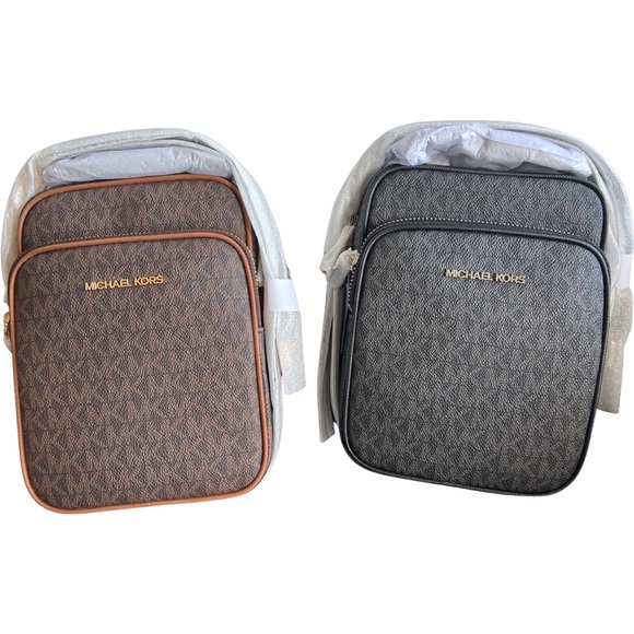 Brand new Michael Kors Crossbody Messenger Bag - Picture 1 of 1